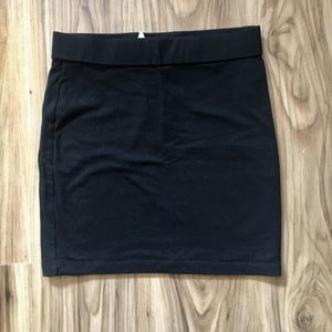 Forever 22 Black Mini Skit Size Medium